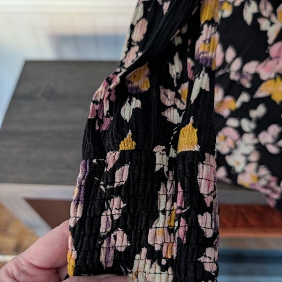 Black floral Torrid top - Picture 3 of 5